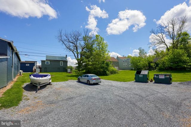 938 LITITZ PIKE, Lititz, PA 17543
