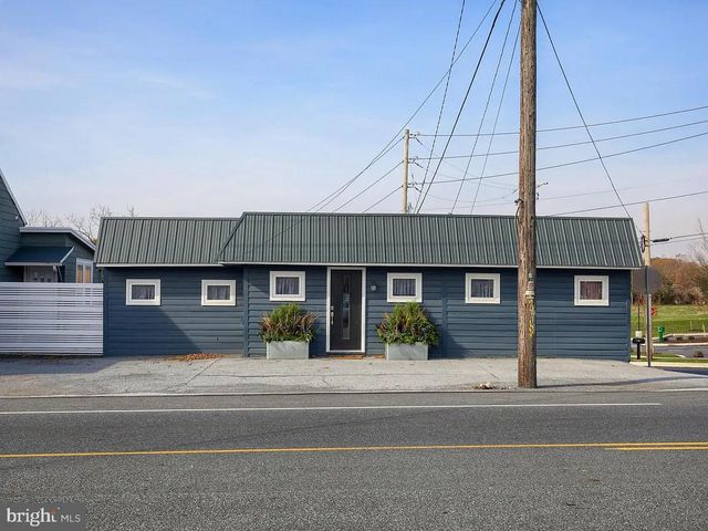938 LITITZ PIKE, Lititz, PA 17543