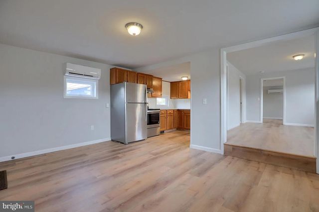 938 LITITZ PIKE, Lititz, PA 17543