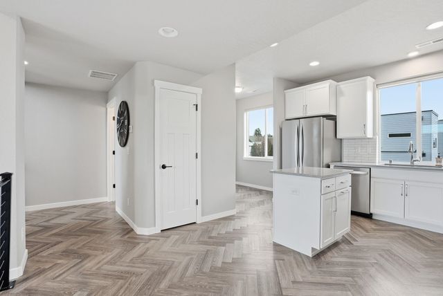 471 N Cochran Pl, Spokane, WA 99201