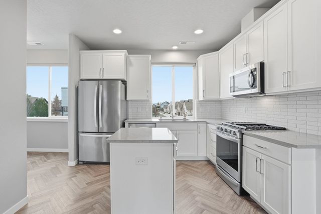 471 N Cochran Pl, Spokane, WA 99201