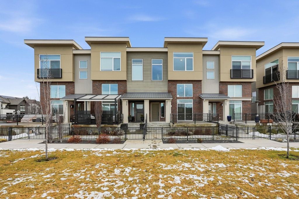 471 N Cochran Pl, Spokane, WA 99201