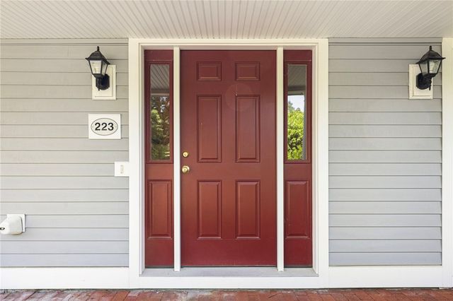 223 Corey Lane, Middletown, RI 02842