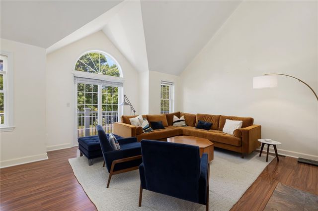 223 Corey Lane, Middletown, RI 02842