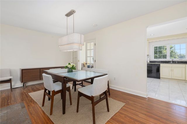 223 Corey Lane, Middletown, RI 02842