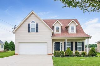 658 Fleming Farms Dr, Murfreesboro, TN 37128