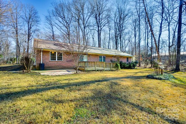 1020 Pebble Point, Salisbury, NC 28146