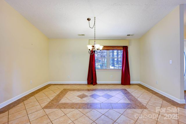 1020 Pebble Point, Salisbury, NC 28146