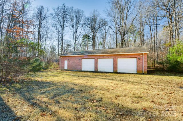 1020 Pebble Point, Salisbury, NC 28146