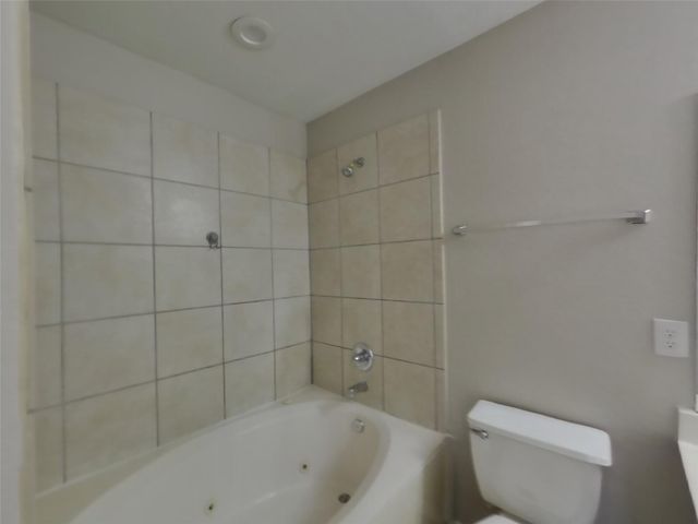 5617 Victory Gallop DR, Del Valle, TX 78617