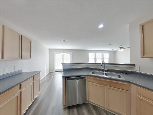 5617 Victory Gallop DR, Del Valle, TX 78617