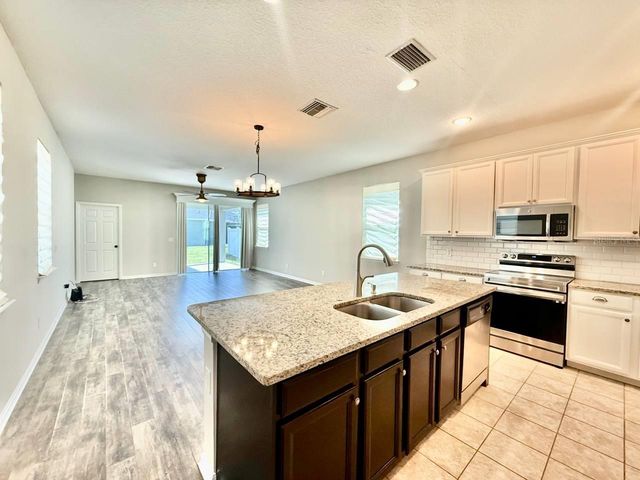 5216 SUNCATCHER DRIVE, Wesley Chapel, FL 33545