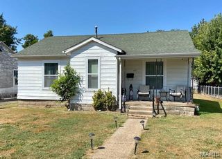 435 W Elk Street, Dexter, MO 63841