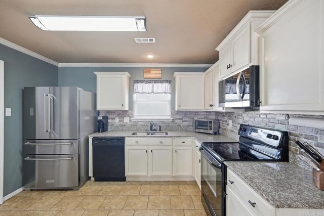 3221 Miracle Heights Cove, Sherwood, AR 72120