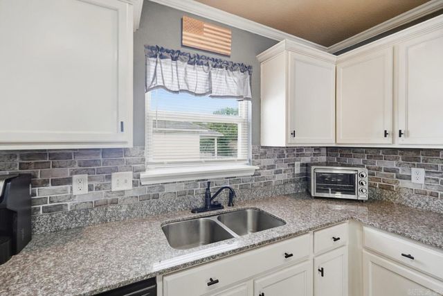 3221 Miracle Heights Cove, Sherwood, AR 72120