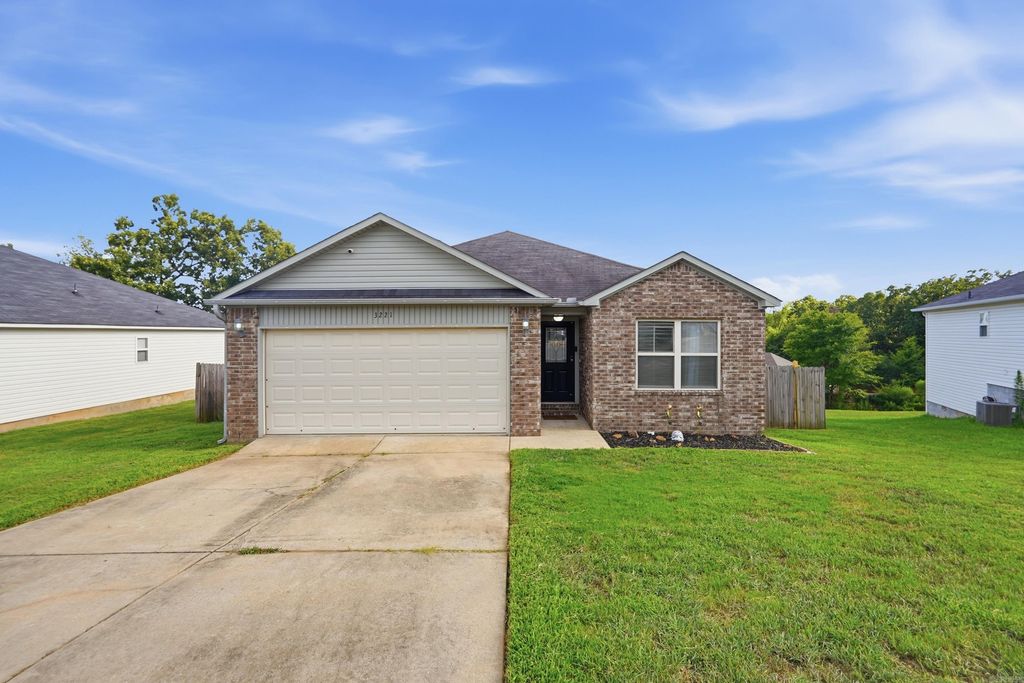 3221 Miracle Heights Cove, Sherwood, AR 72120