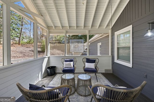 9330 Martins Lake Drive, Roswell, GA 30076