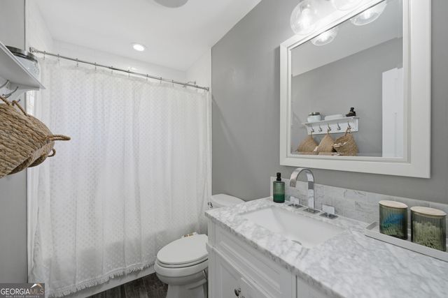 9330 Martins Lake Drive, Roswell, GA 30076