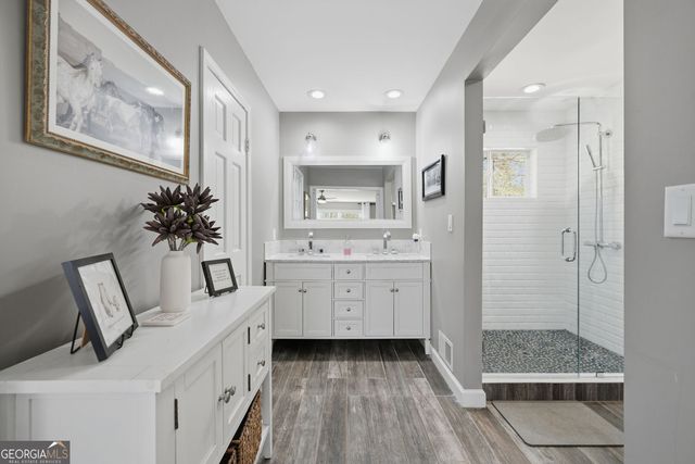 9330 Martins Lake Drive, Roswell, GA 30076