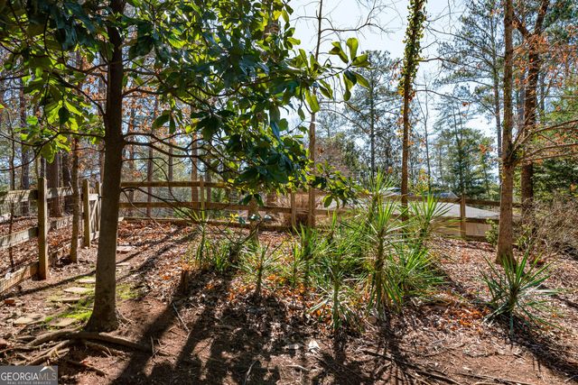 9330 Martins Lake Drive, Roswell, GA 30076