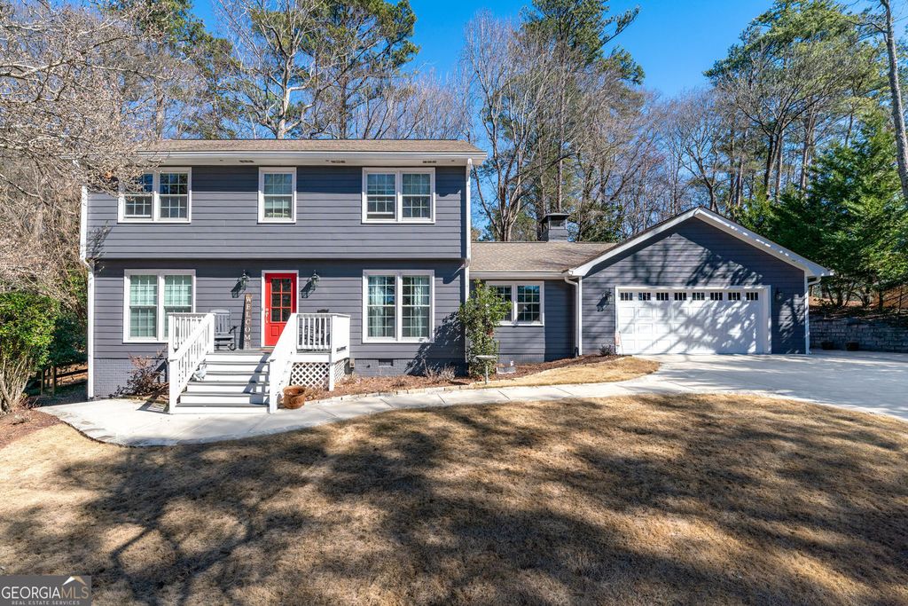 9330 Martins Lake Drive, Roswell, GA 30076