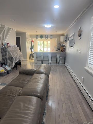 40-08 247th Street, Little Neck, NY 11363
