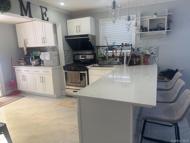 40-08 247th Street, Little Neck, NY 11363