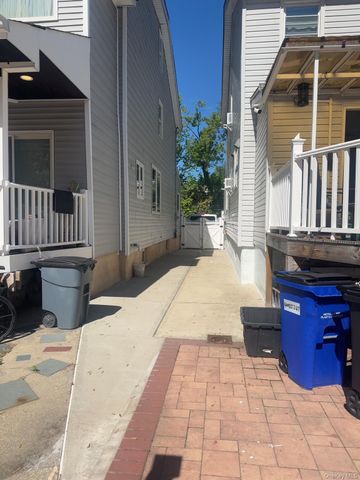 40-08 247th Street, Little Neck, NY 11363