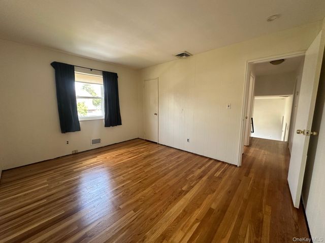 103 Wayne Street, Jericho, NY 11753