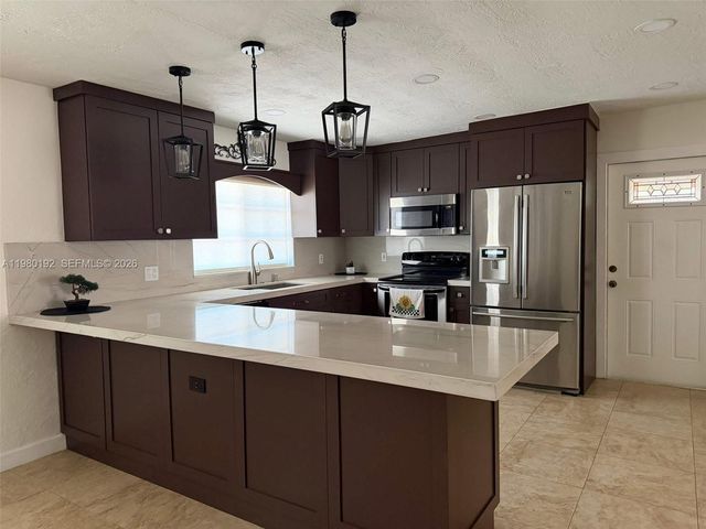 4161 SW 97th Pl, Miami, FL 33165