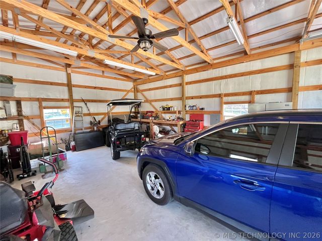 15917 Tee Time Road, Kingston, OK 73439