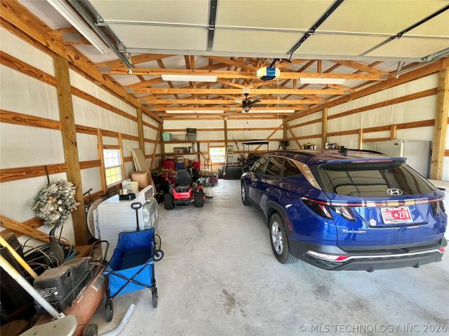 15917 Tee Time Road, Kingston, OK 73439