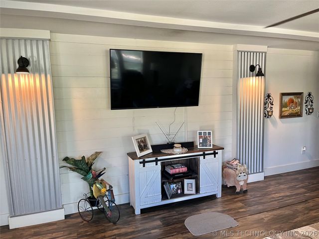 15917 Tee Time Road, Kingston, OK 73439