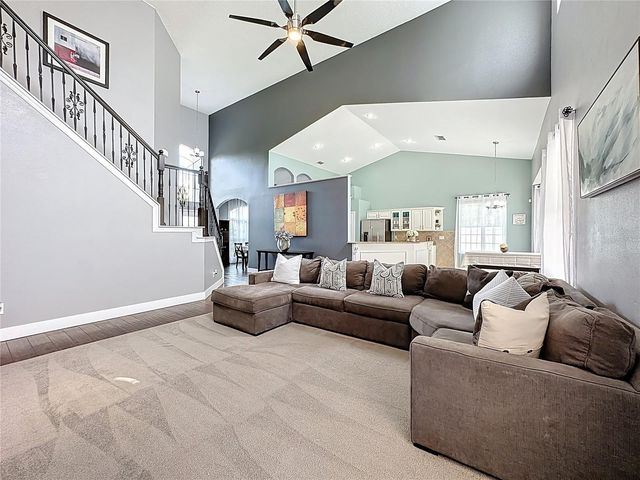 541 GREEN PARK COURT, Oviedo, FL 32765