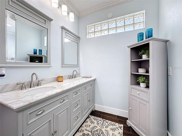 541 GREEN PARK COURT, Oviedo, FL 32765