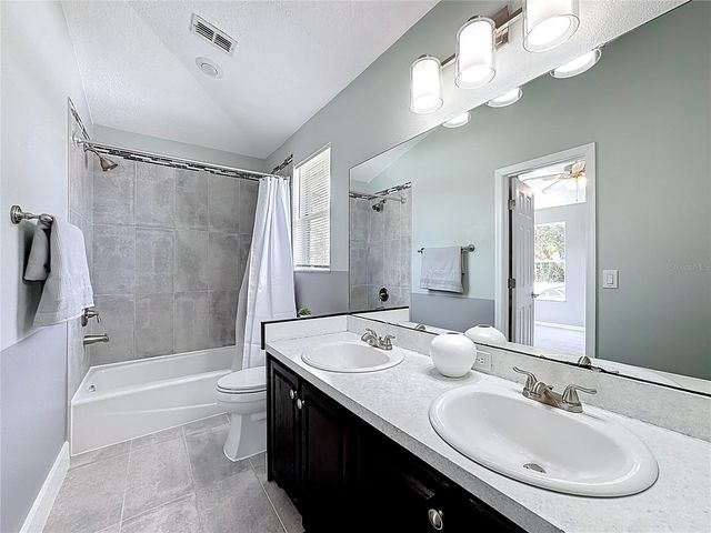 541 GREEN PARK COURT, Oviedo, FL 32765