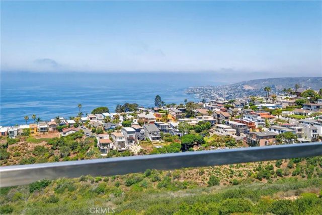 865 Quivera Street, Laguna Beach, CA 92651