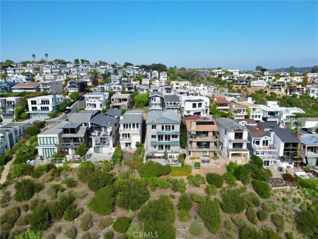 865 Quivera Street, Laguna Beach, CA 92651