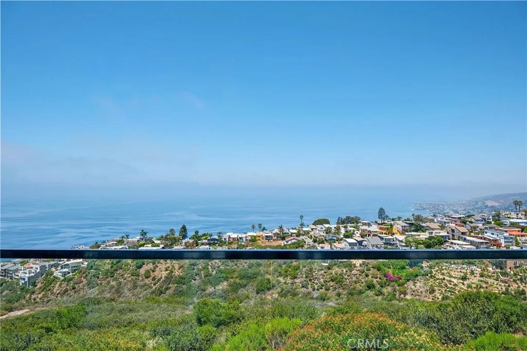 865 Quivera Street, Laguna Beach, CA 92651
