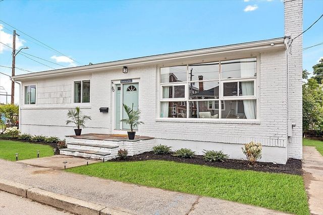 80 Central Ave, Hull, MA 02045