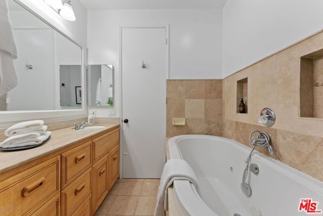1271 Stoner Avenue 103, Los Angeles, CA 90025