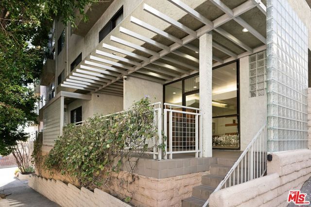 1271 Stoner Avenue 103, Los Angeles, CA 90025
