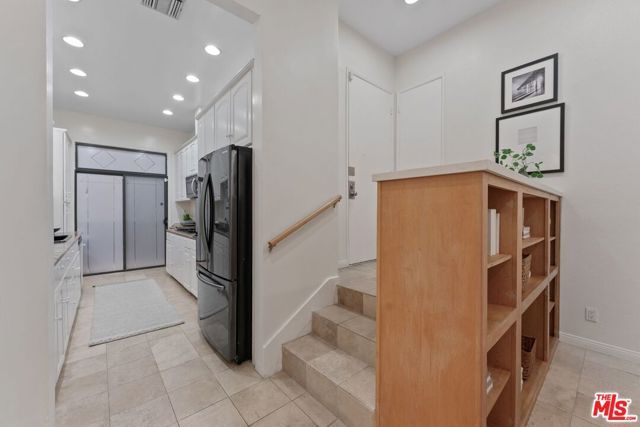 1271 Stoner Avenue 103, Los Angeles, CA 90025
