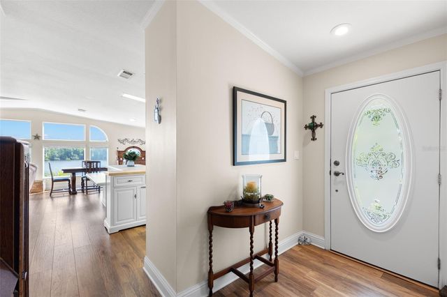 7013 MOUNT PINEY ROAD NE 724, St Petersburg, FL 33702