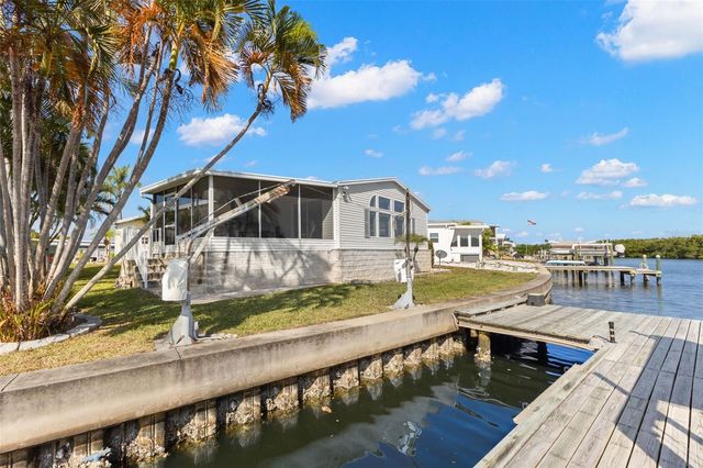 7013 MOUNT PINEY ROAD NE 724, St Petersburg, FL 33702