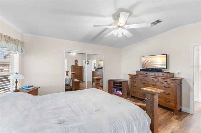 7013 MOUNT PINEY ROAD NE 724, St Petersburg, FL 33702