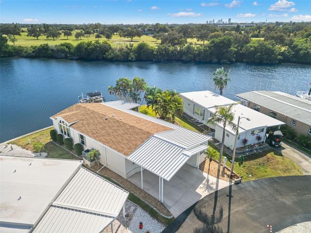 7013 MOUNT PINEY ROAD NE 724, St Petersburg, FL 33702