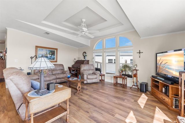 7013 MOUNT PINEY ROAD NE 724, St Petersburg, FL 33702