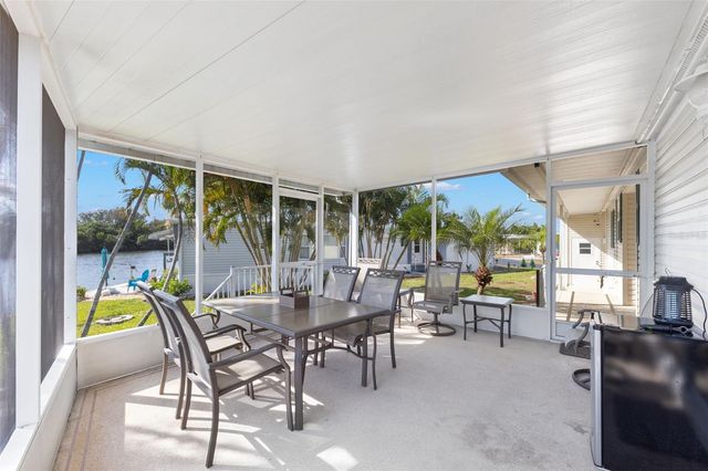 7013 MOUNT PINEY ROAD NE 724, St Petersburg, FL 33702