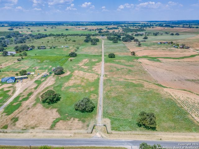 1635 COBLE RD, Poteet, TX 78065